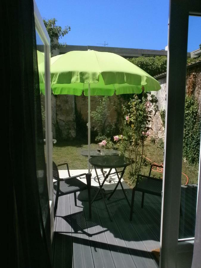 Les Bains Douches Aparthotel Perigueux Exterior photo